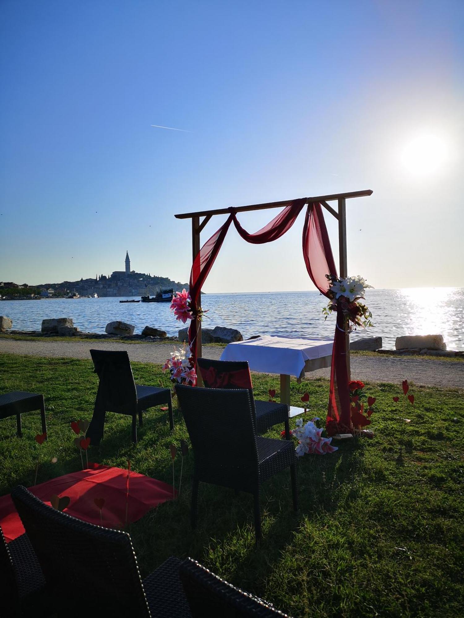 Apartment Michaela 4-Sterne & Parking Rovinj Exterior photo