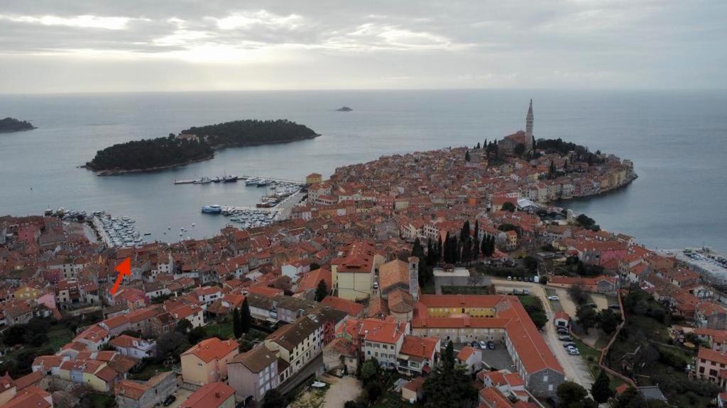 Apartment Michaela 4-Sterne & Parking Rovinj Exterior photo