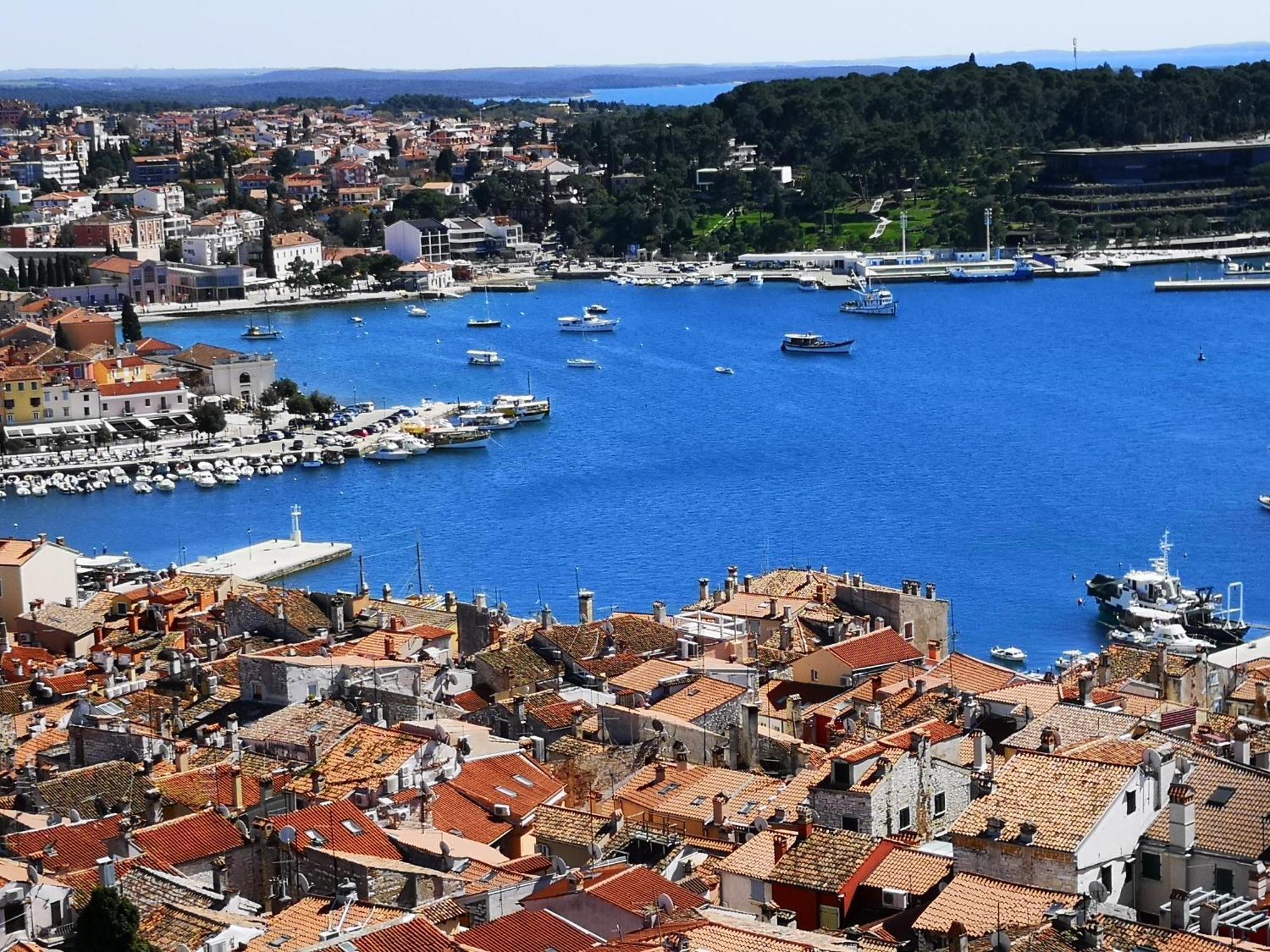 Apartment Michaela 4-Sterne & Parking Rovinj Exterior photo